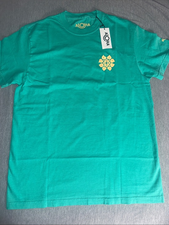 ALOHA Collection Tops - ALOHA COLLECTION “BIG SHOW” TSHIRT